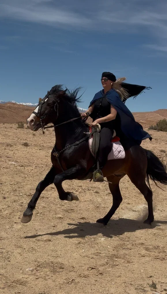 Horse riding — Aït Ben Haddou — operator photograph.